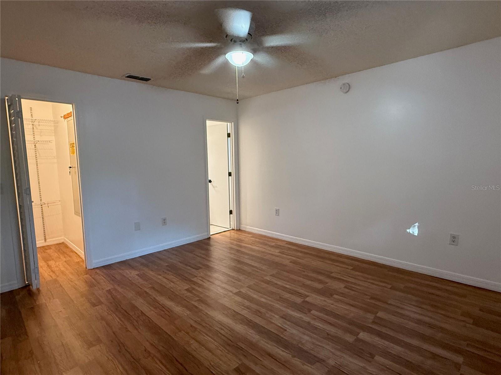 Image 11 of 31 For 6441 65th Avenue