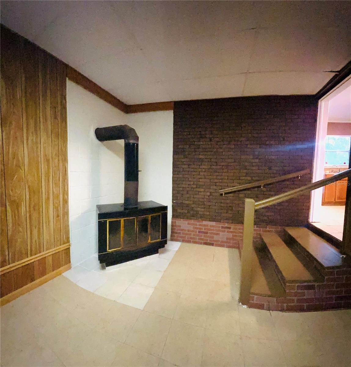 Image 21 of 26 For 2620 2nd Avenue