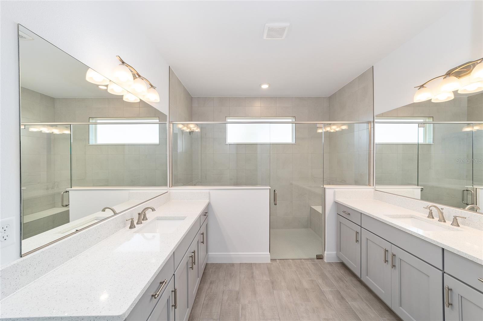 Image 27 of 42 For 10019 106th Circle