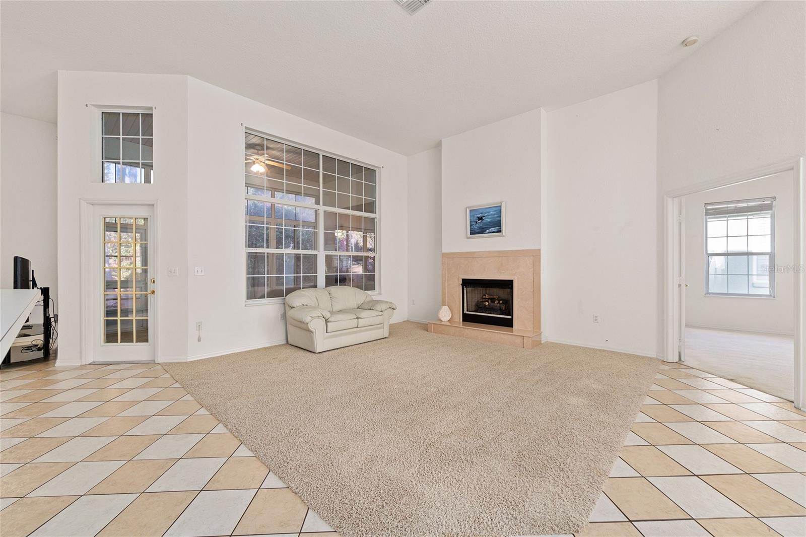 Image 15 of 66 For 11621 72nd Circle