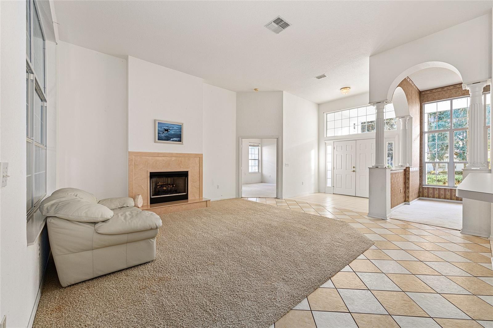 Image 16 of 66 For 11621 72nd Circle