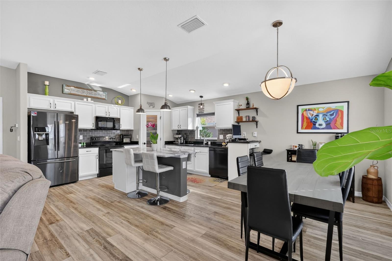 Image 16 of 59 For 4714 Independence Trail