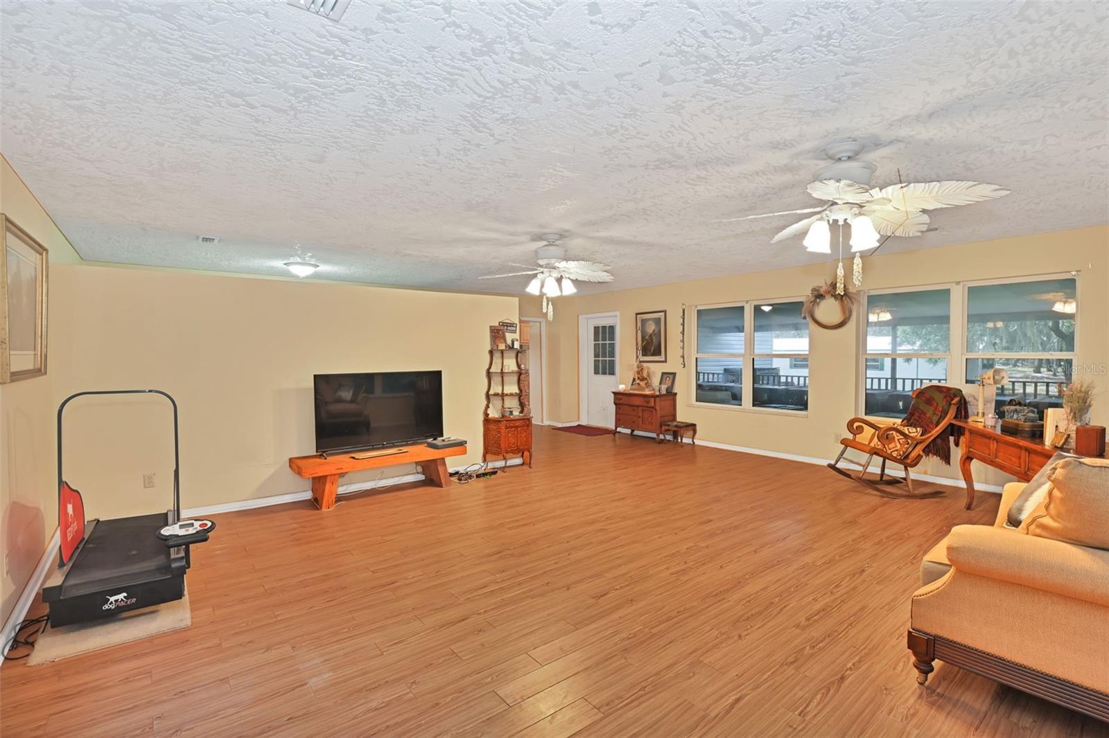 Image 19 of 54 For 11064 212th Lane