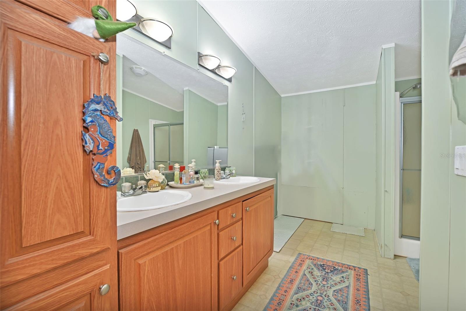 Image 22 of 54 For 11064 212th Lane