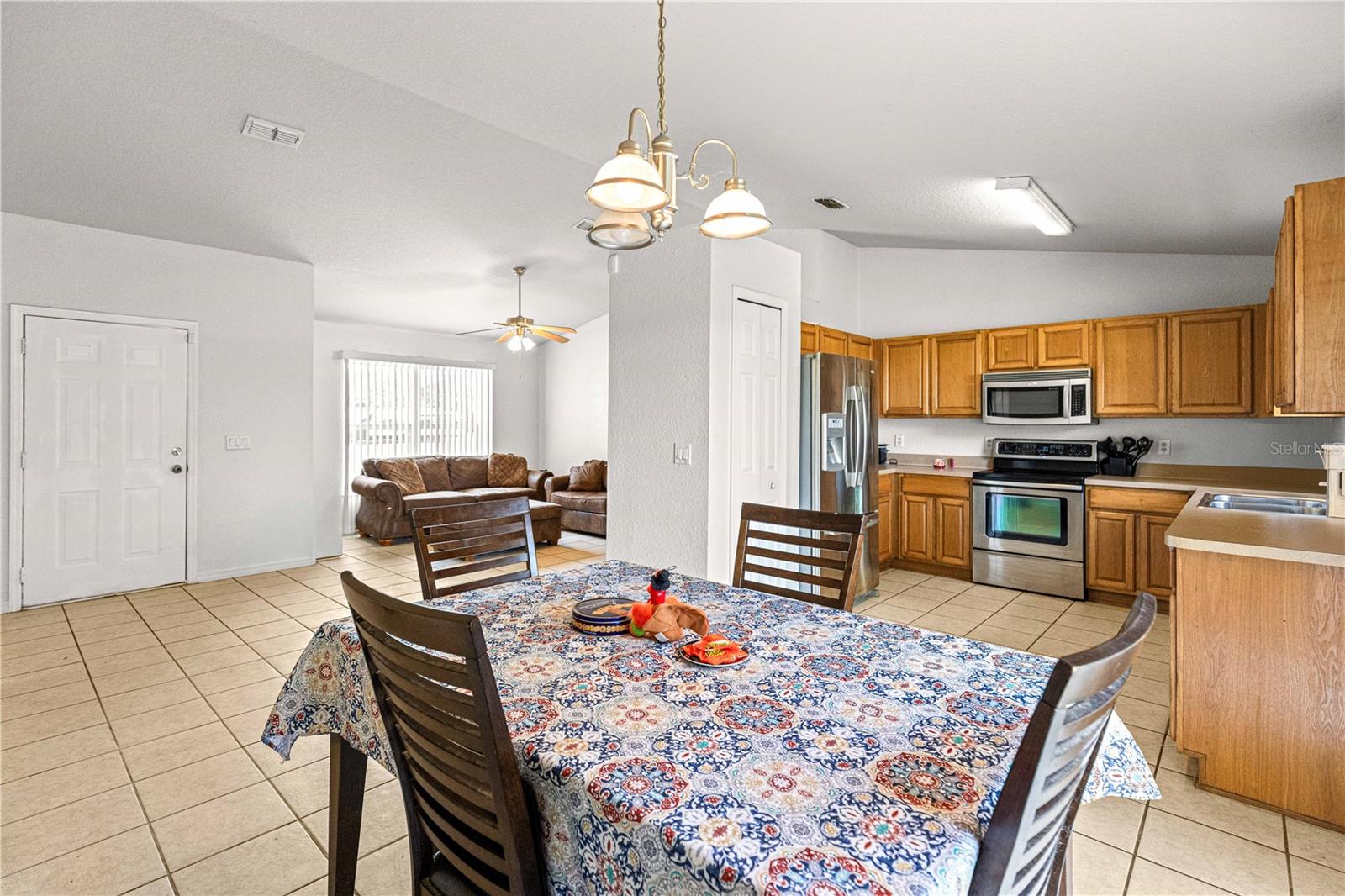 Image 21 of 44 For 13664 41st Court