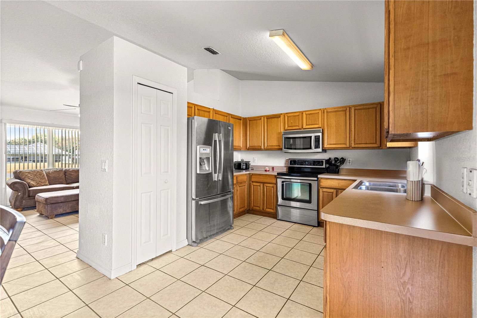 Image 23 of 44 For 13664 41st Court