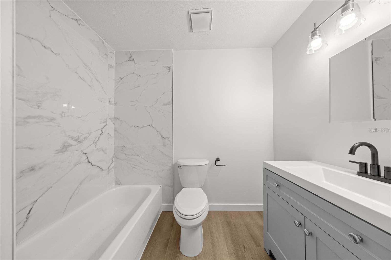 Image 7 of 10 For 2931 52nd Avenue B