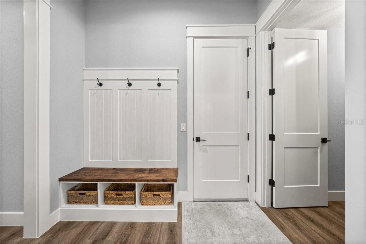 Image 17 of 57 For 10561 104th Circle