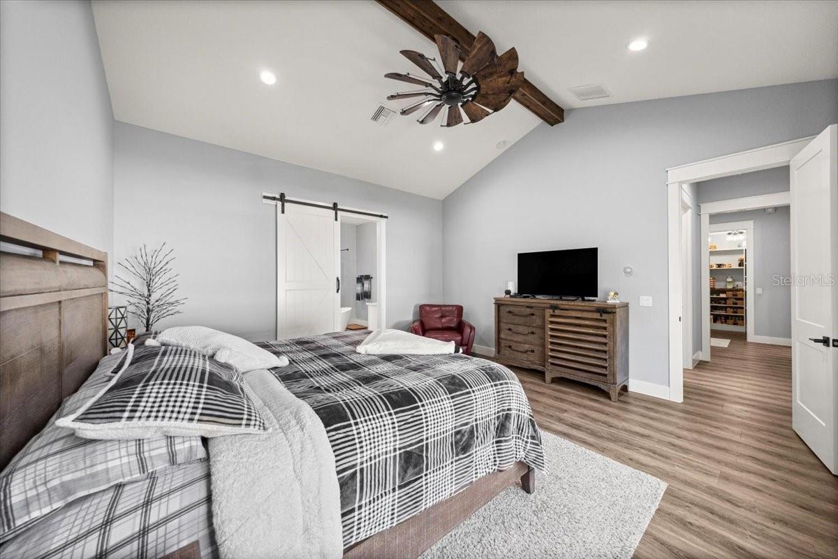 Image 19 of 57 For 10561 104th Circle