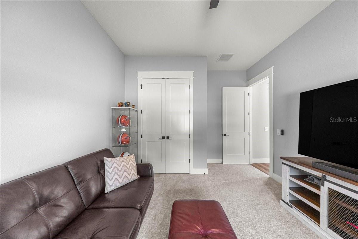 Image 37 of 57 For 10561 104th Circle