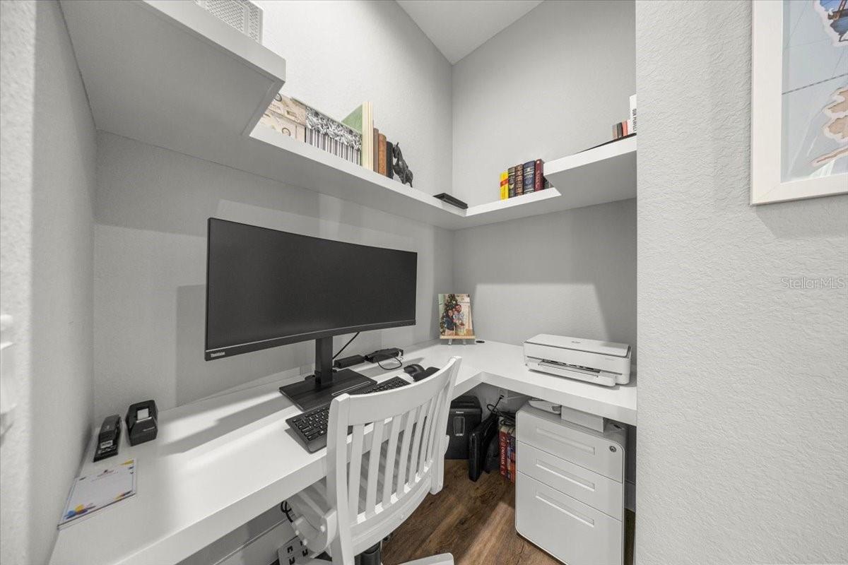 Image 38 of 57 For 10561 104th Circle