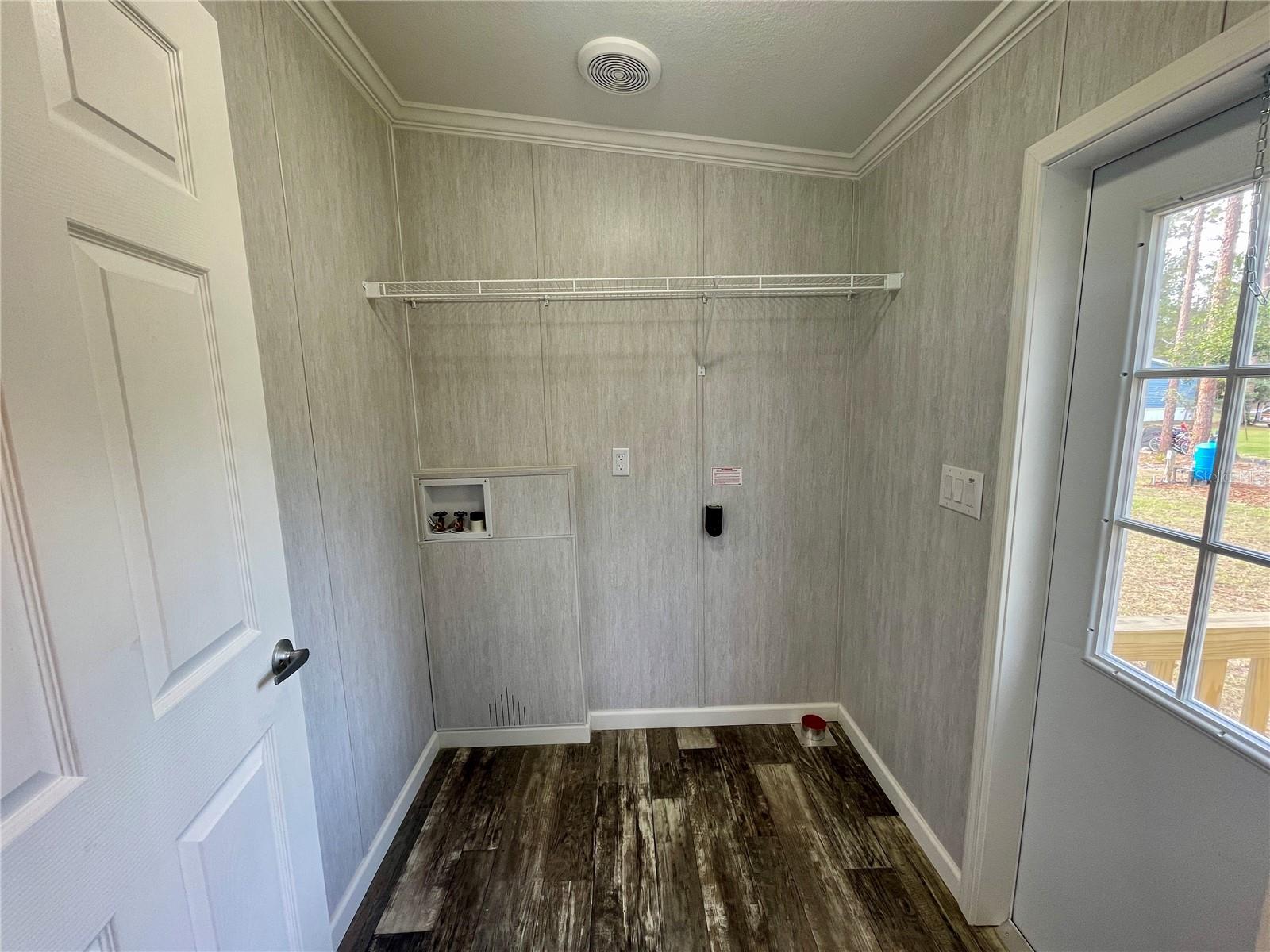 Image 27 of 31 For 11605 20th Street