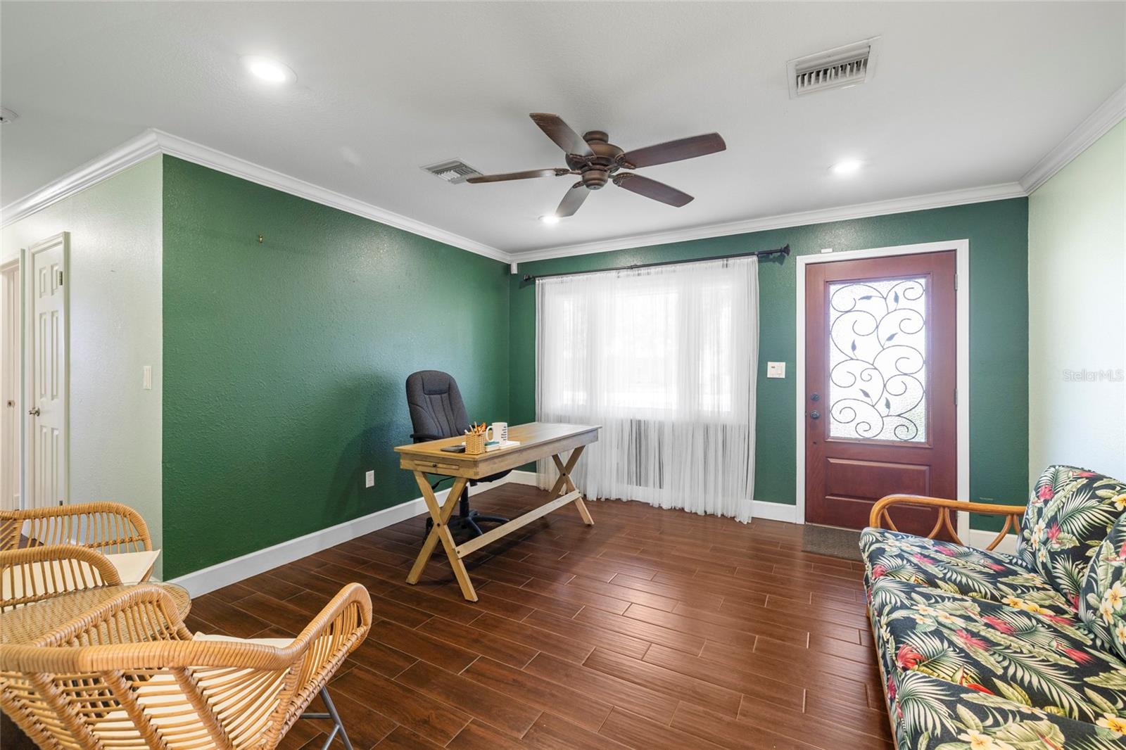 Image 10 of 77 For 5031 Lakewood Road