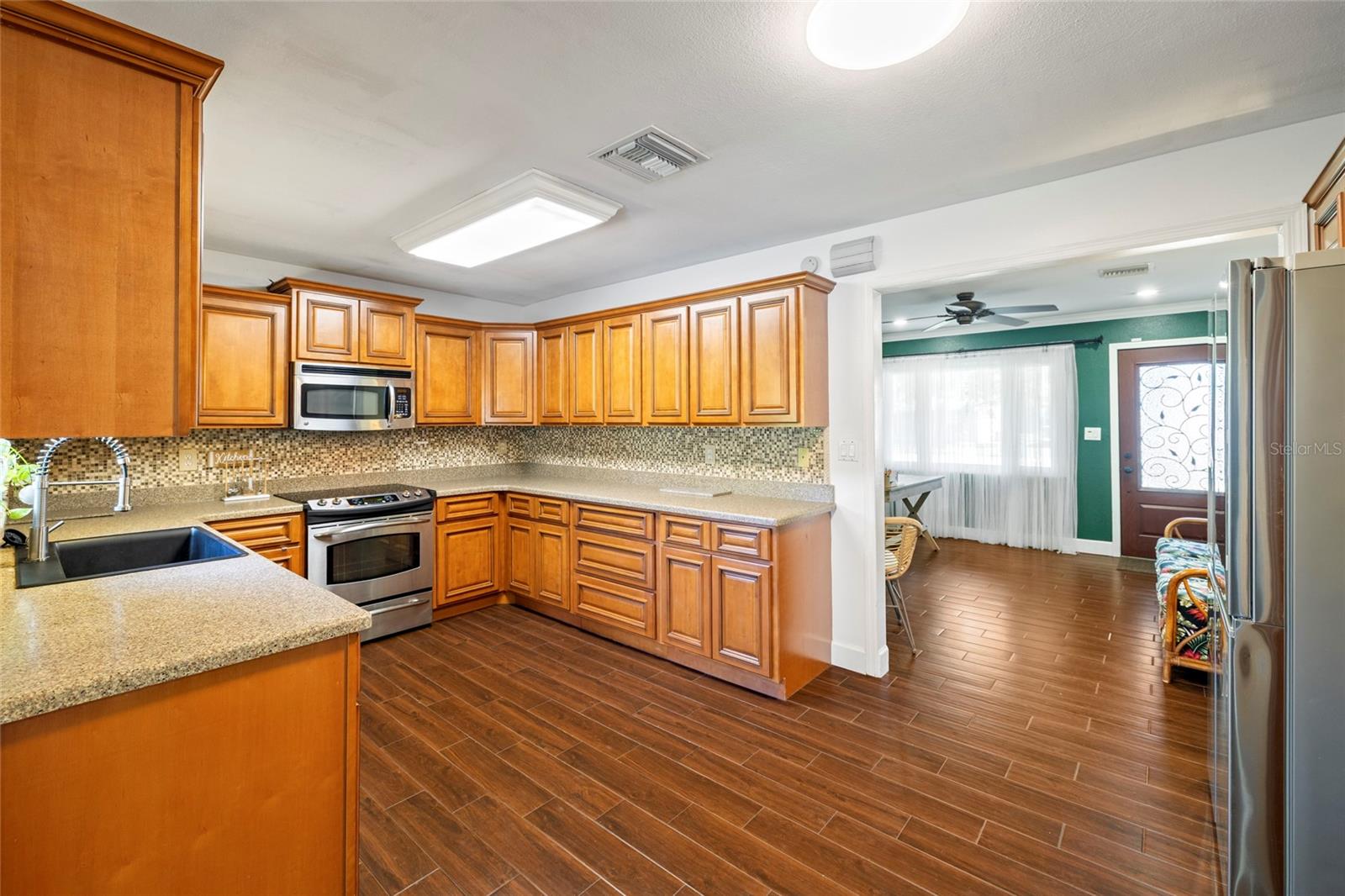 Image 13 of 77 For 5031 Lakewood Road