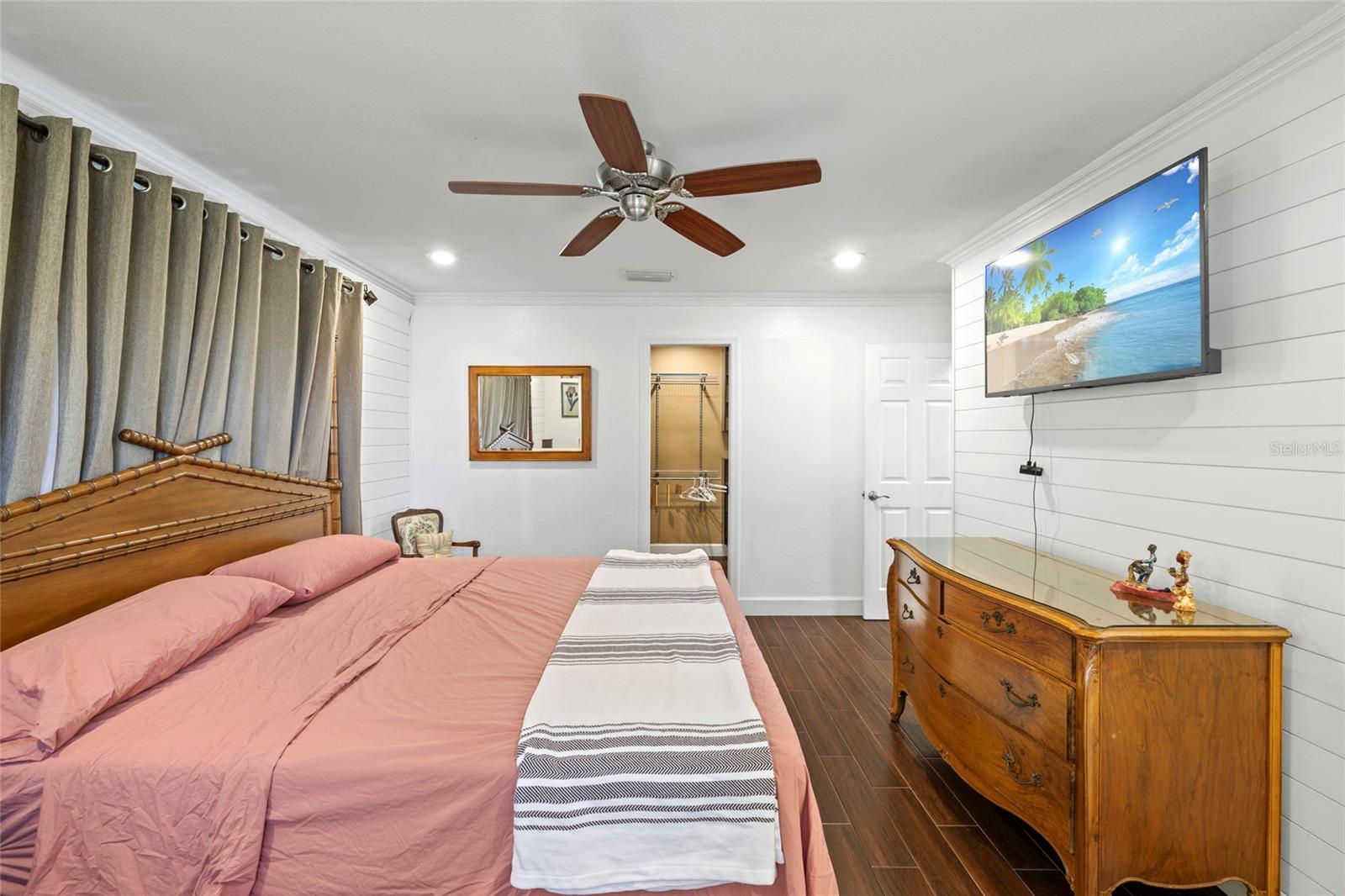 Image 22 of 77 For 5031 Lakewood Road