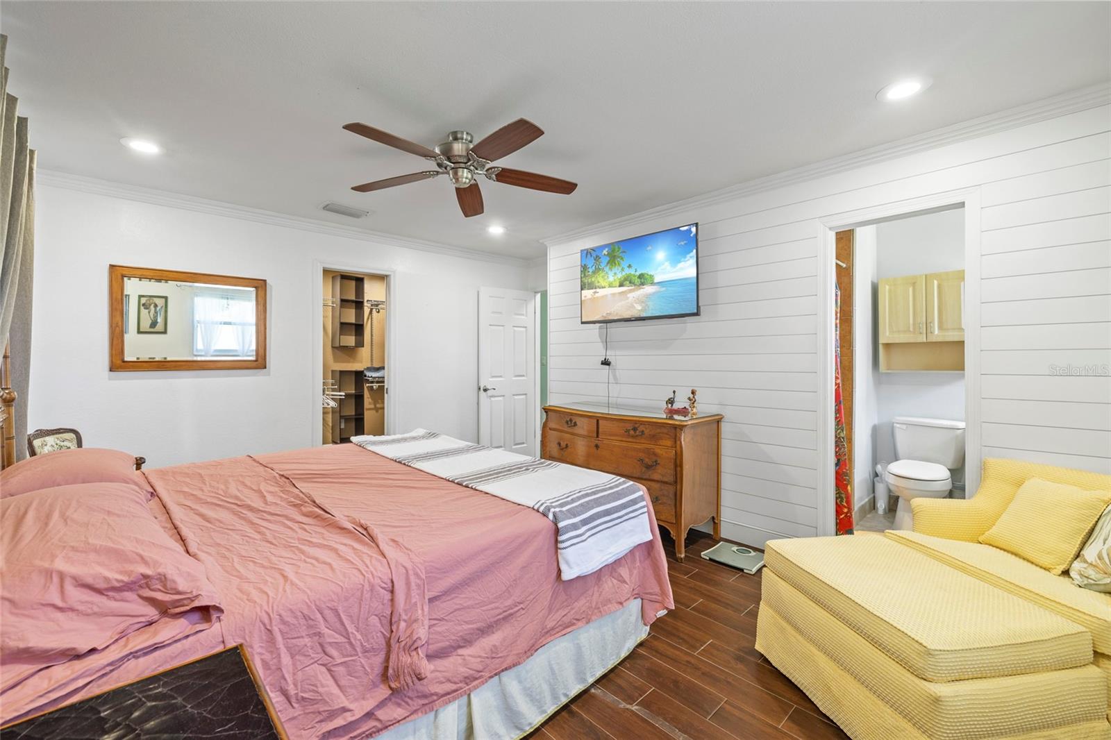 Image 23 of 77 For 5031 Lakewood Road