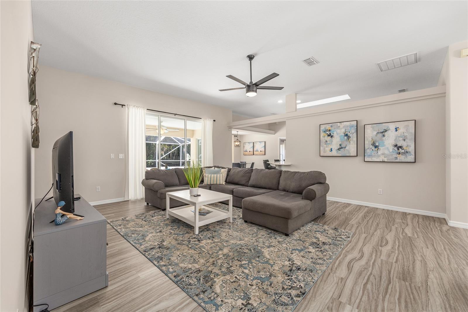 Image 13 of 73 For 5248 82nd Court