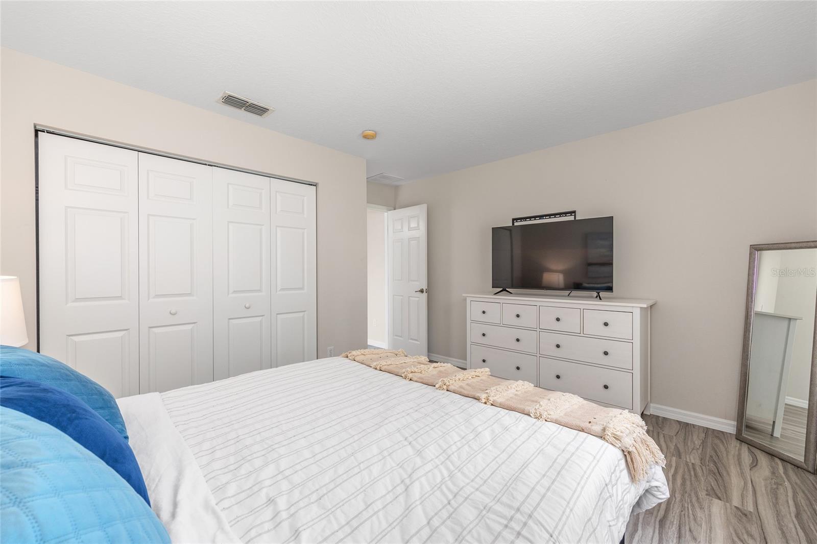 Image 40 of 73 For 5248 82nd Court