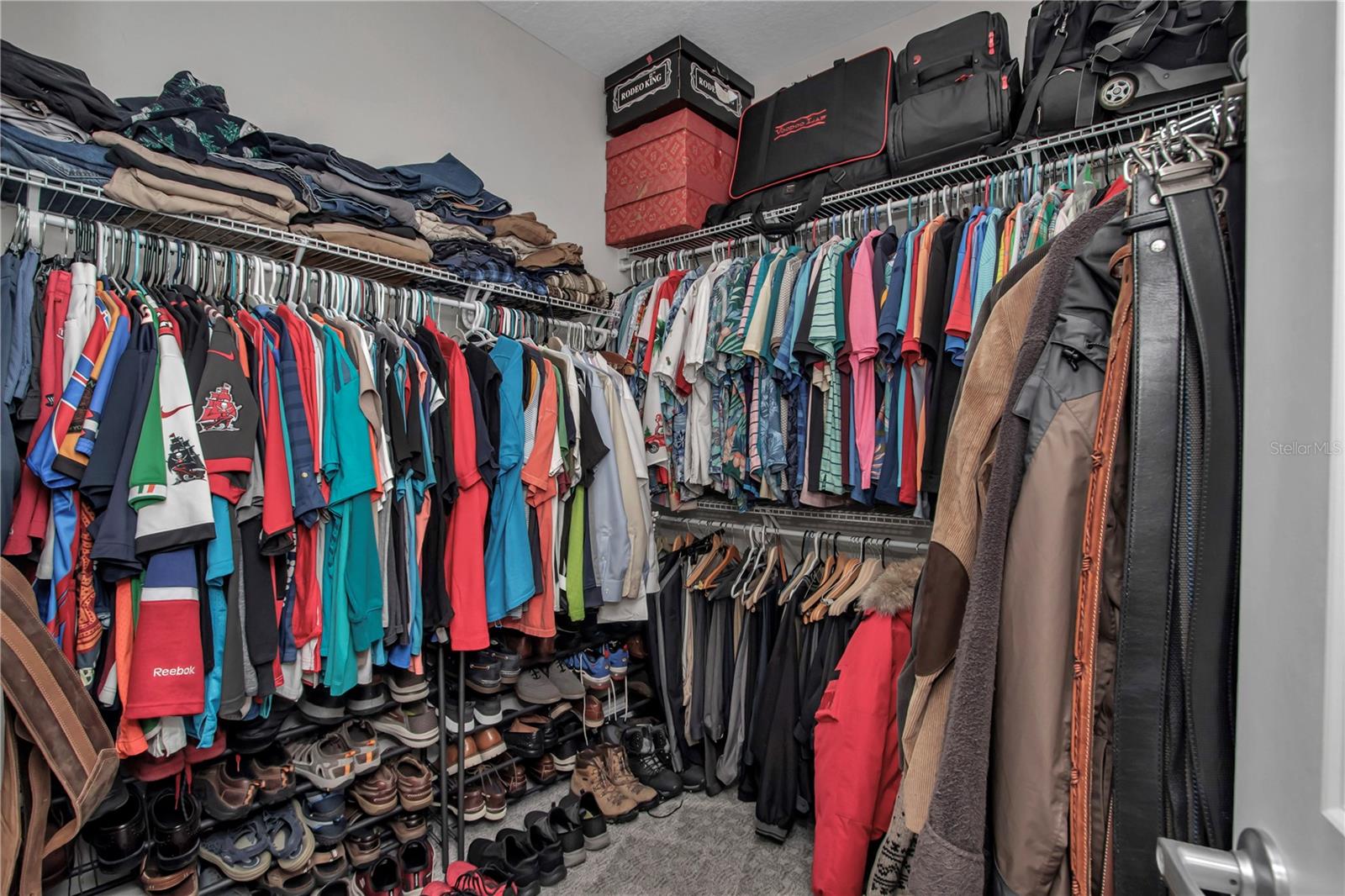 Listing photo id 12 for 3508 55th Court