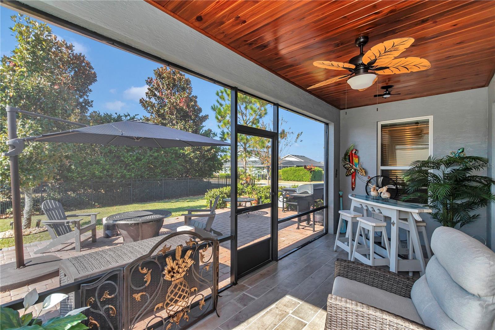 Listing photo id 19 for 3508 55th Court