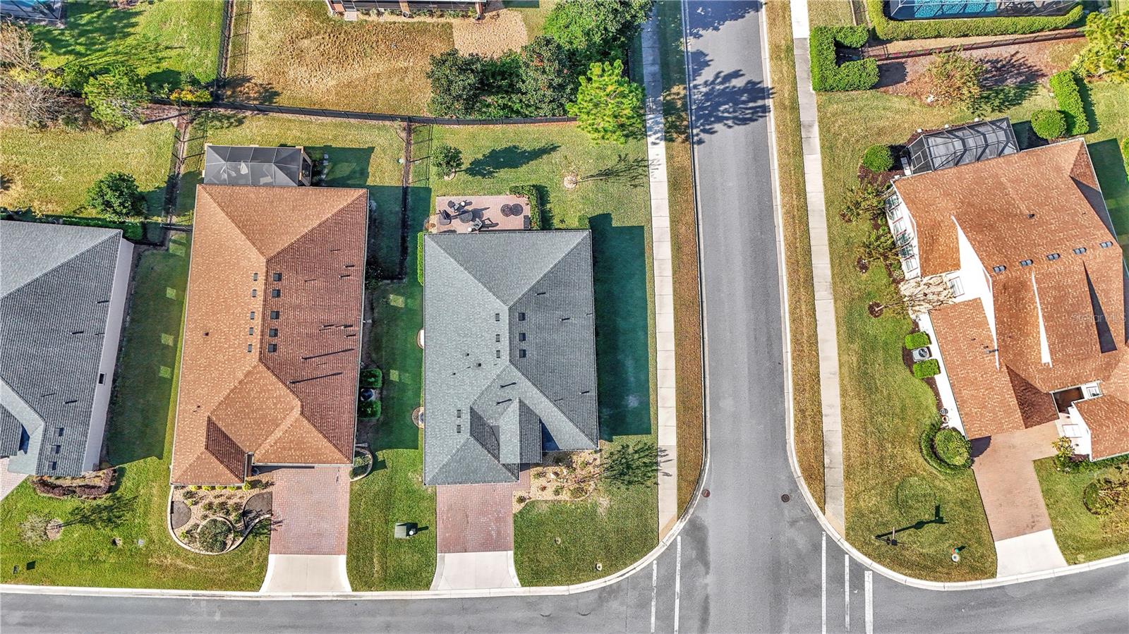 Listing photo id 27 for 3508 55th Court