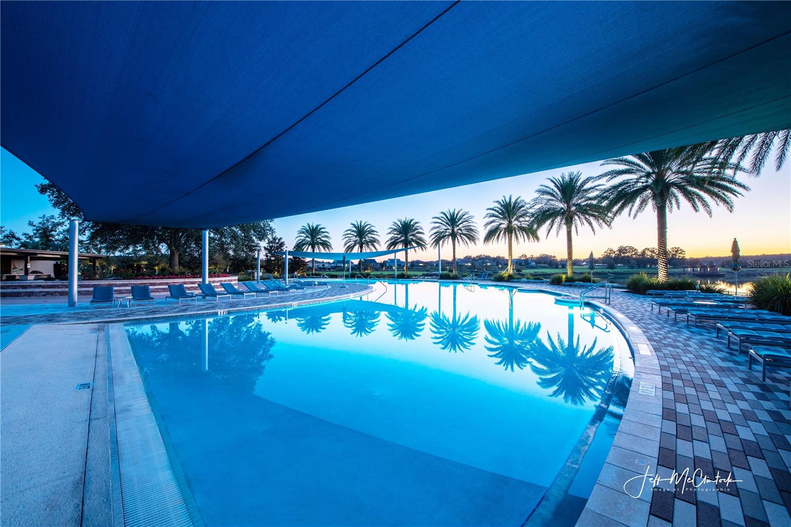 Listing photo id 32 for 3508 55th Court