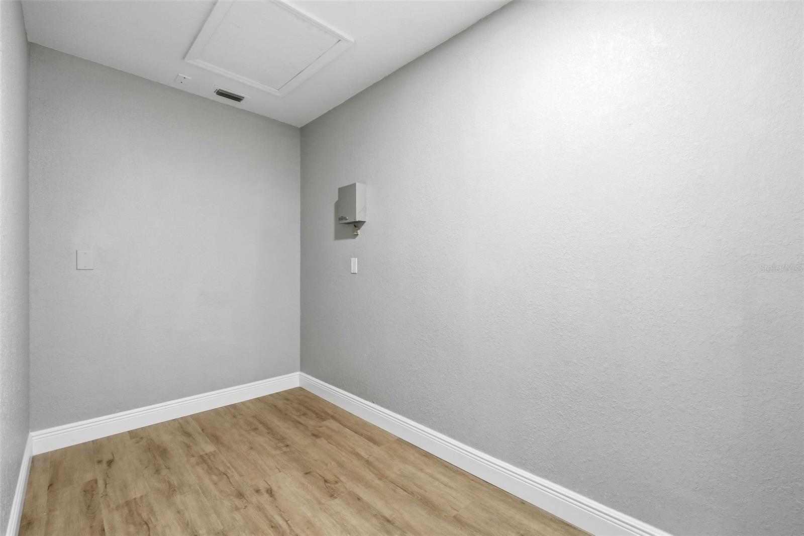 Image 20 of 64 For 3307 18th Court