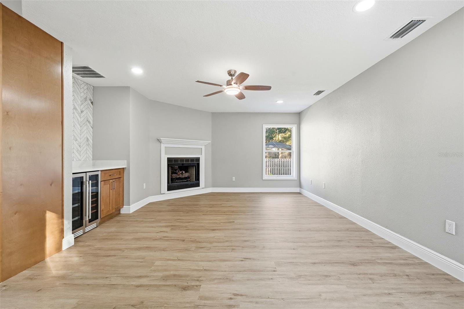 Image 26 of 64 For 3307 18th Court