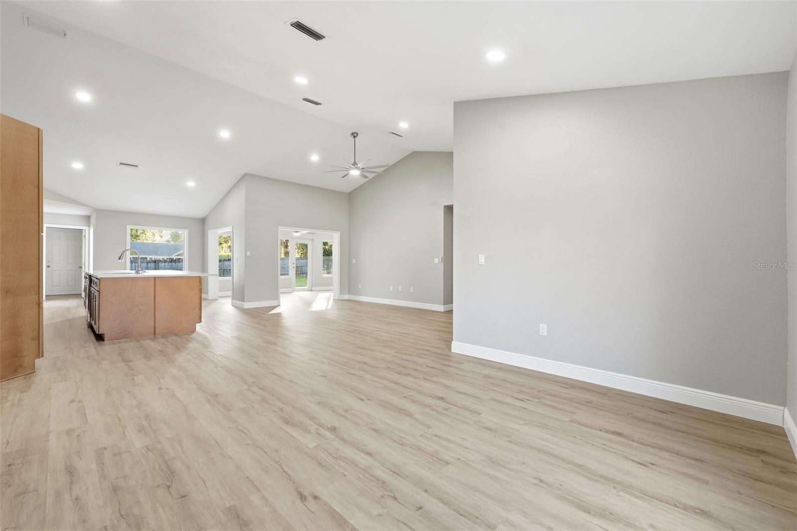 Image 30 of 64 For 3307 18th Court