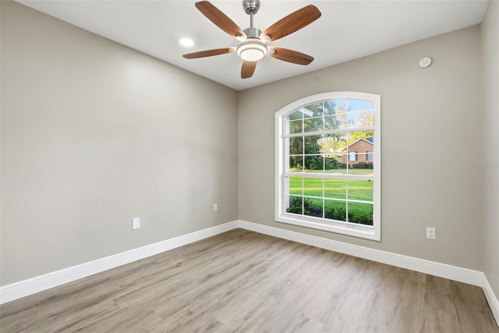 Image 43 of 64 For 3307 18th Court