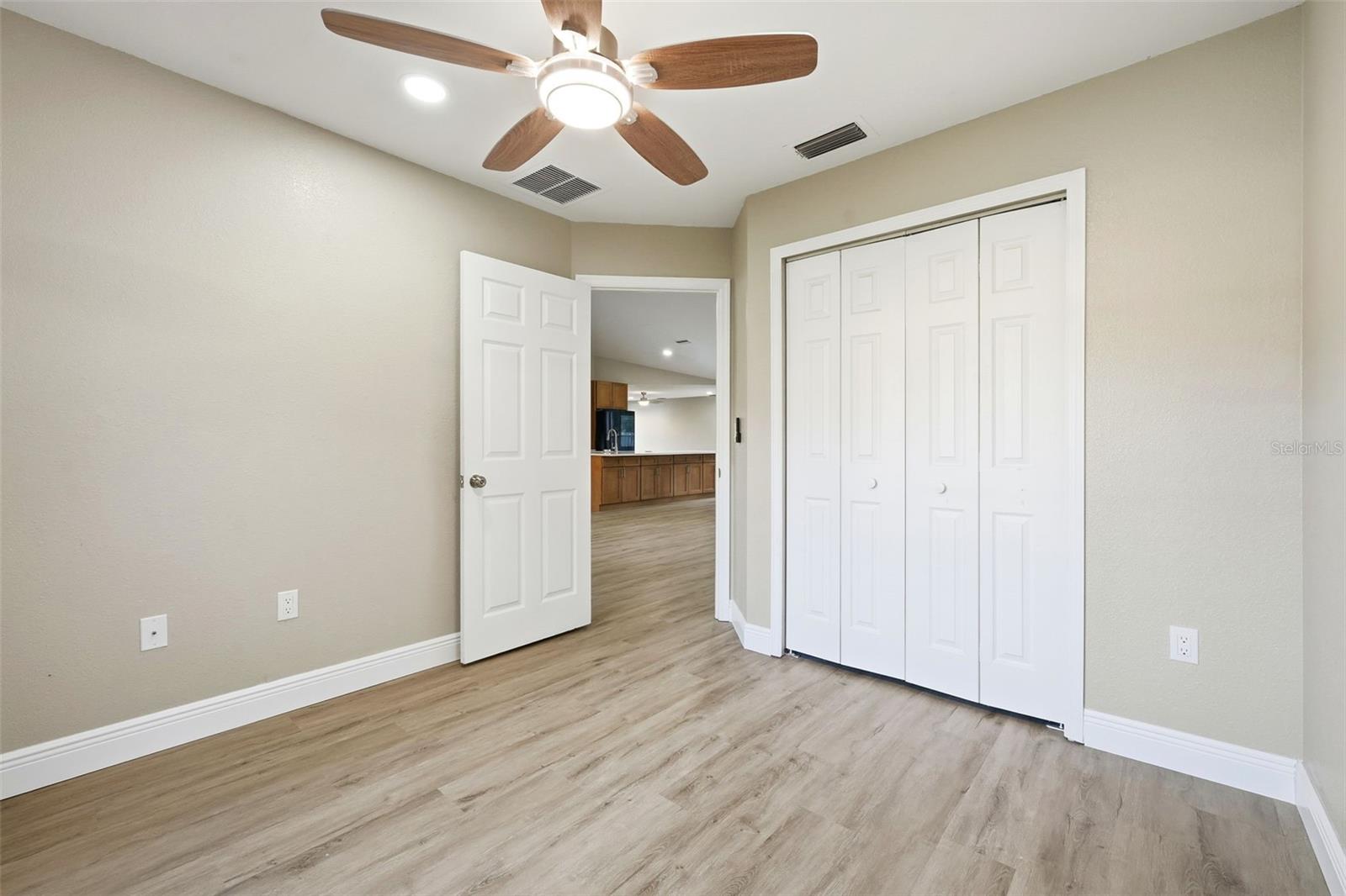 Image 45 of 64 For 3307 18th Court