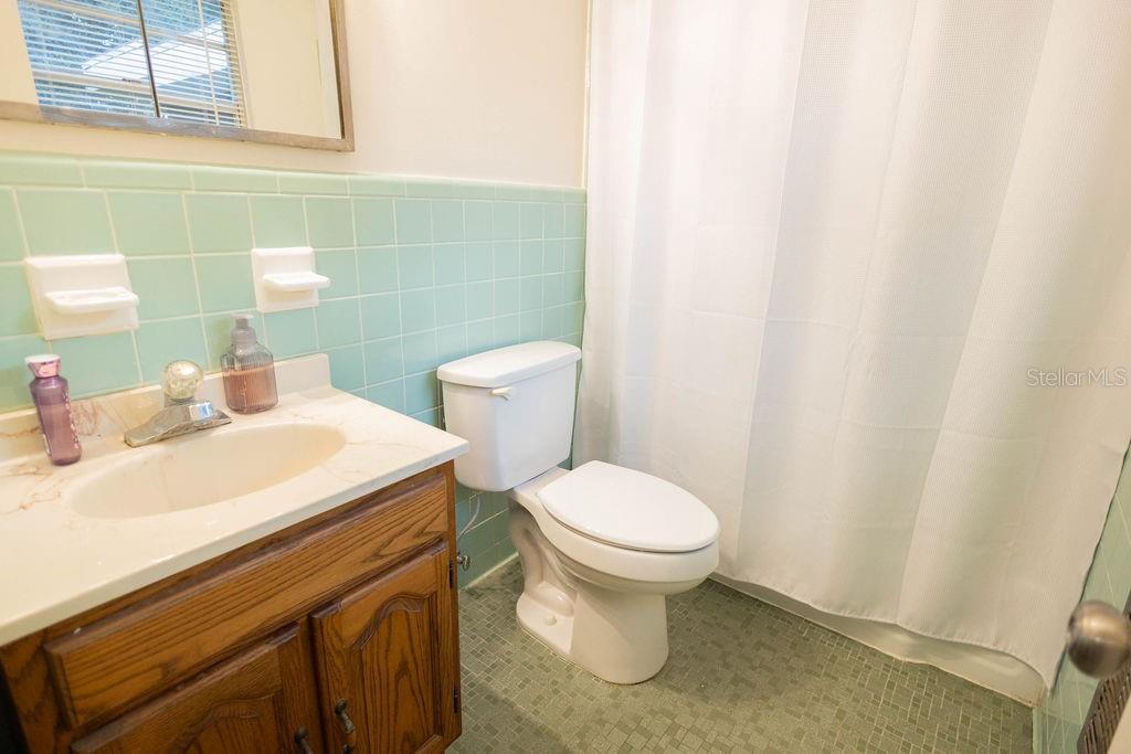 Image 27 of 28 For 432 Theresa Court