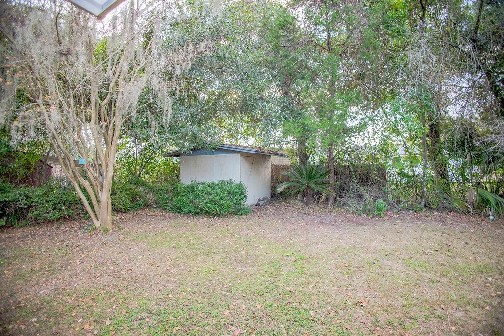 Image 6 of 28 For 432 Theresa Court