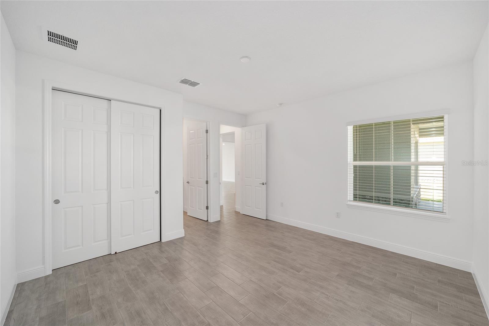 Image 34 of 47 For 10104 106th Circle