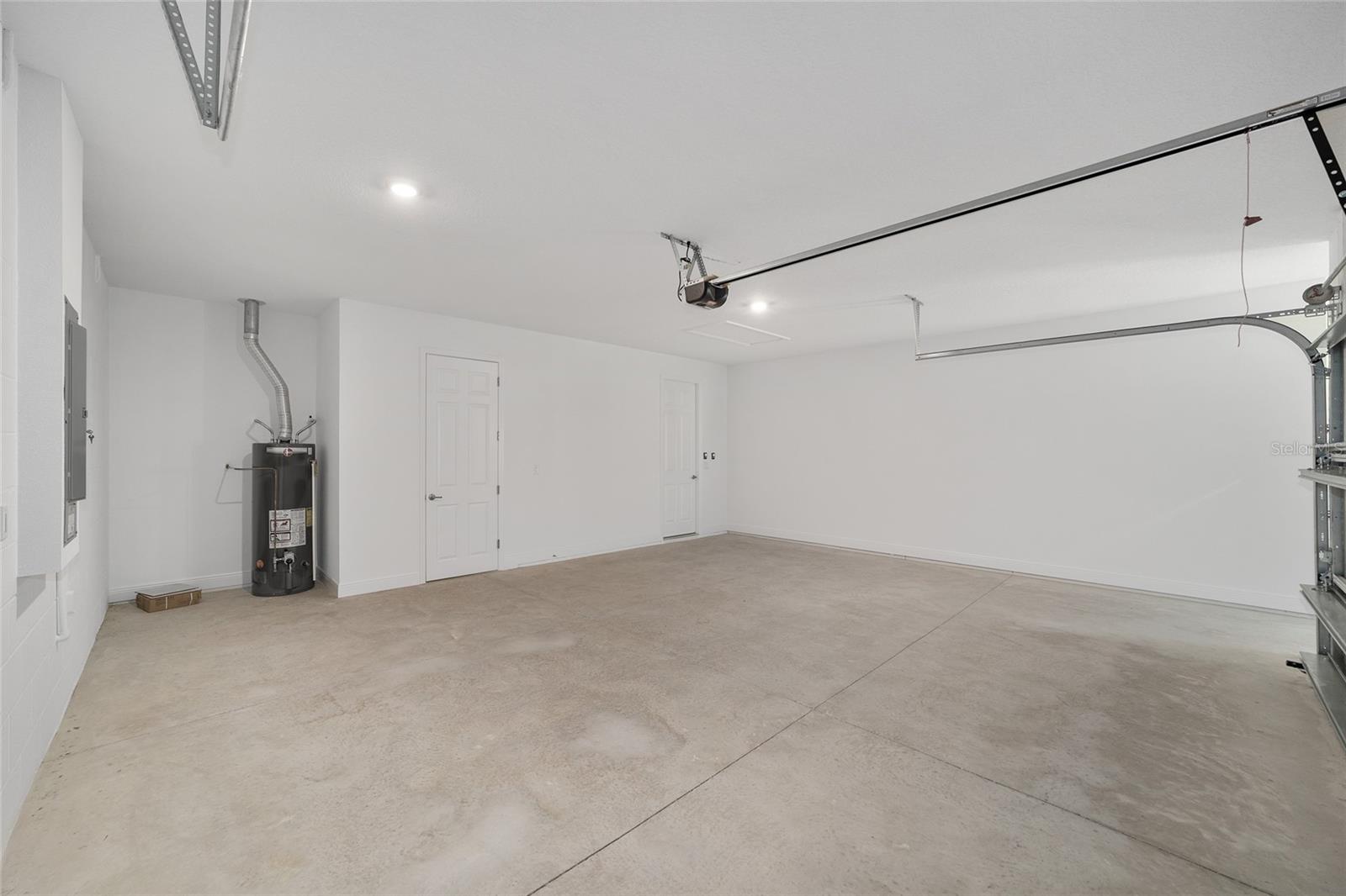 Image 40 of 47 For 10104 106th Circle