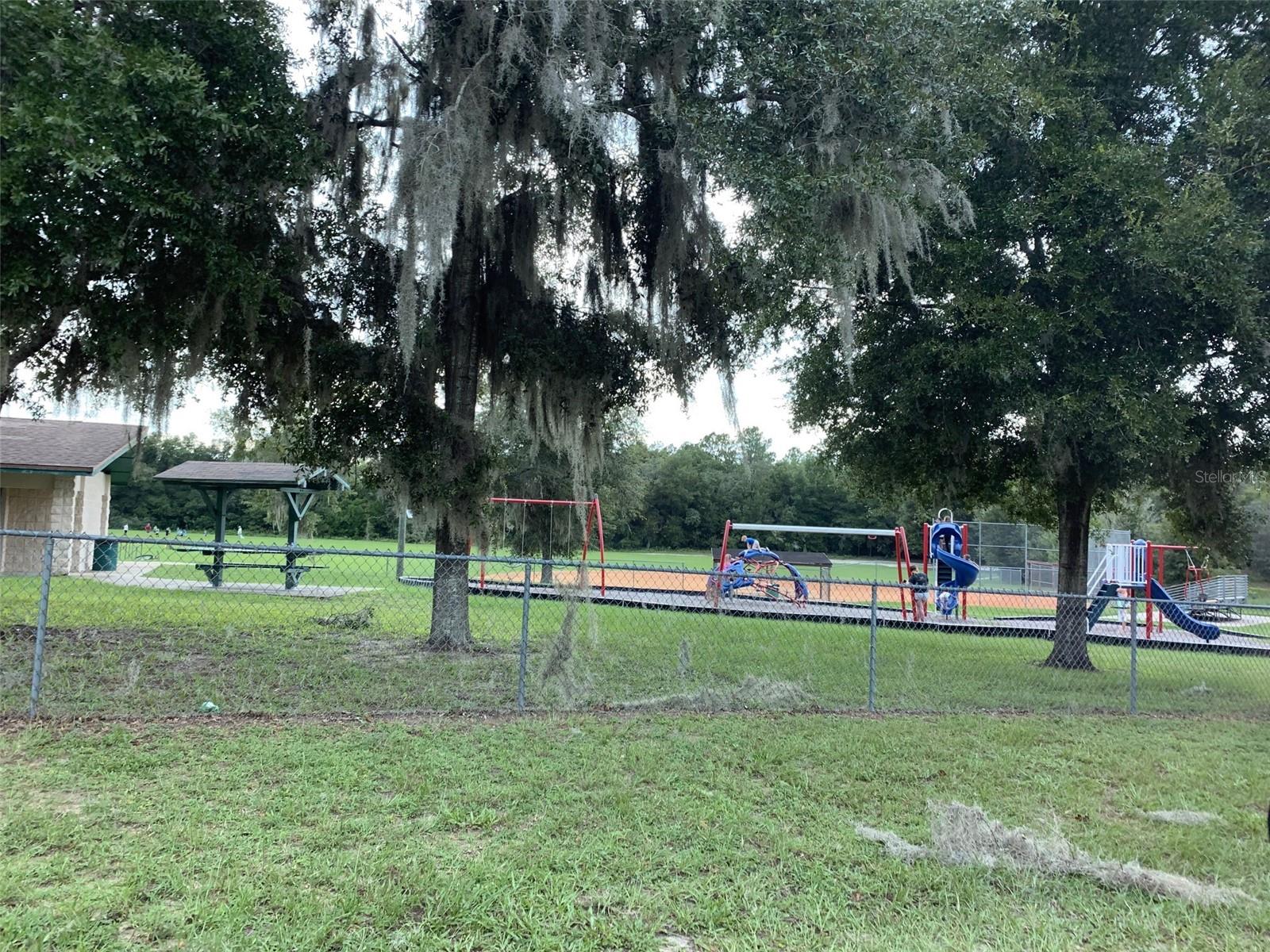 Image 4 of 7 For 2137 Say Drive