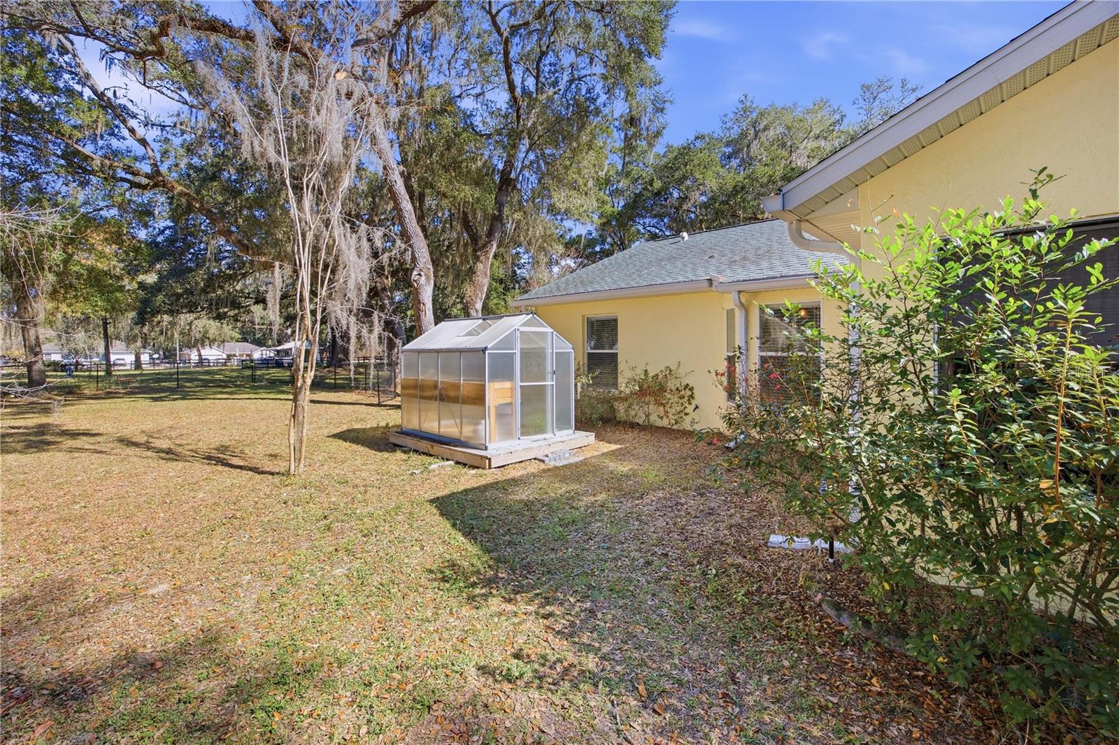 Image 27 of 45 For 10160 136th Avenue