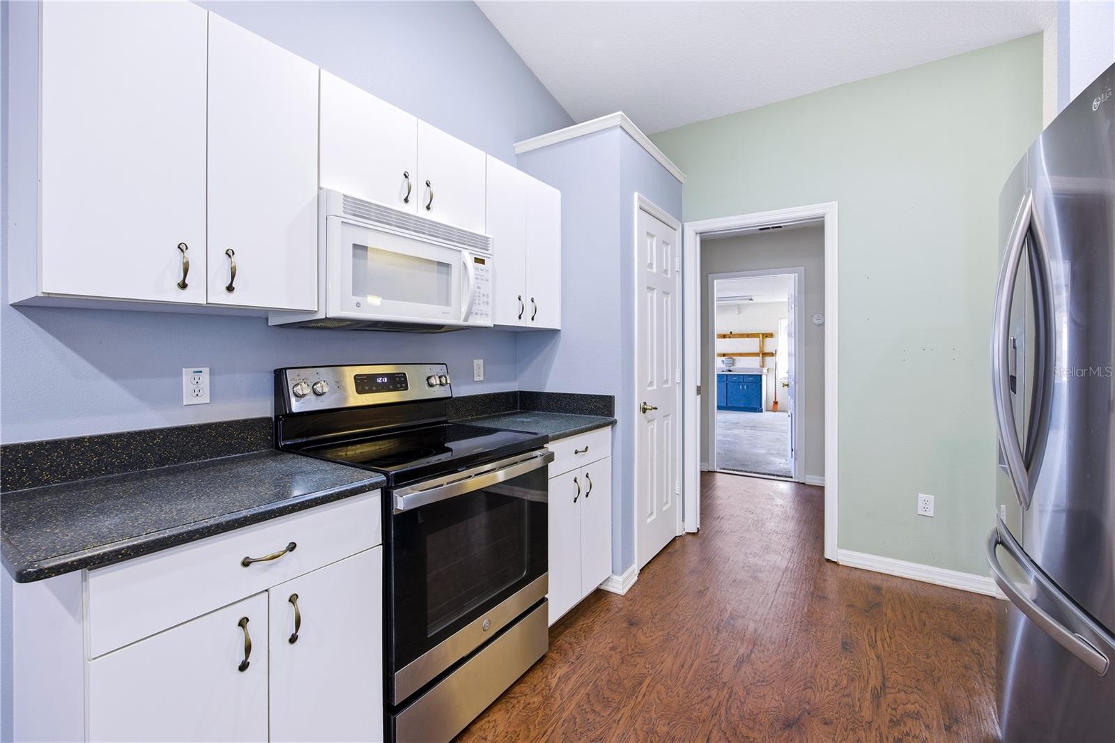 Image 7 of 45 For 10160 136th Avenue