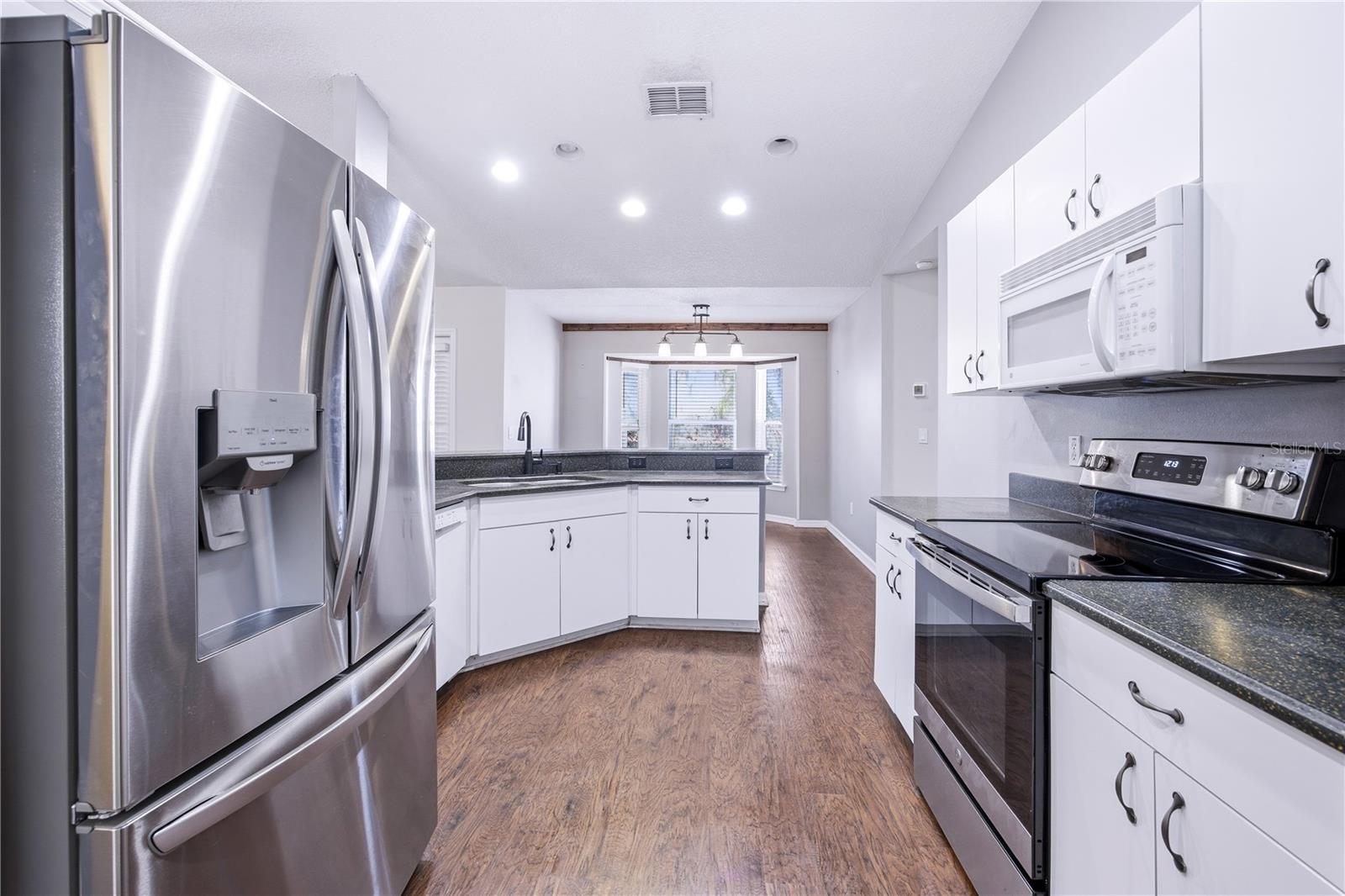 Image 8 of 45 For 10160 136th Avenue