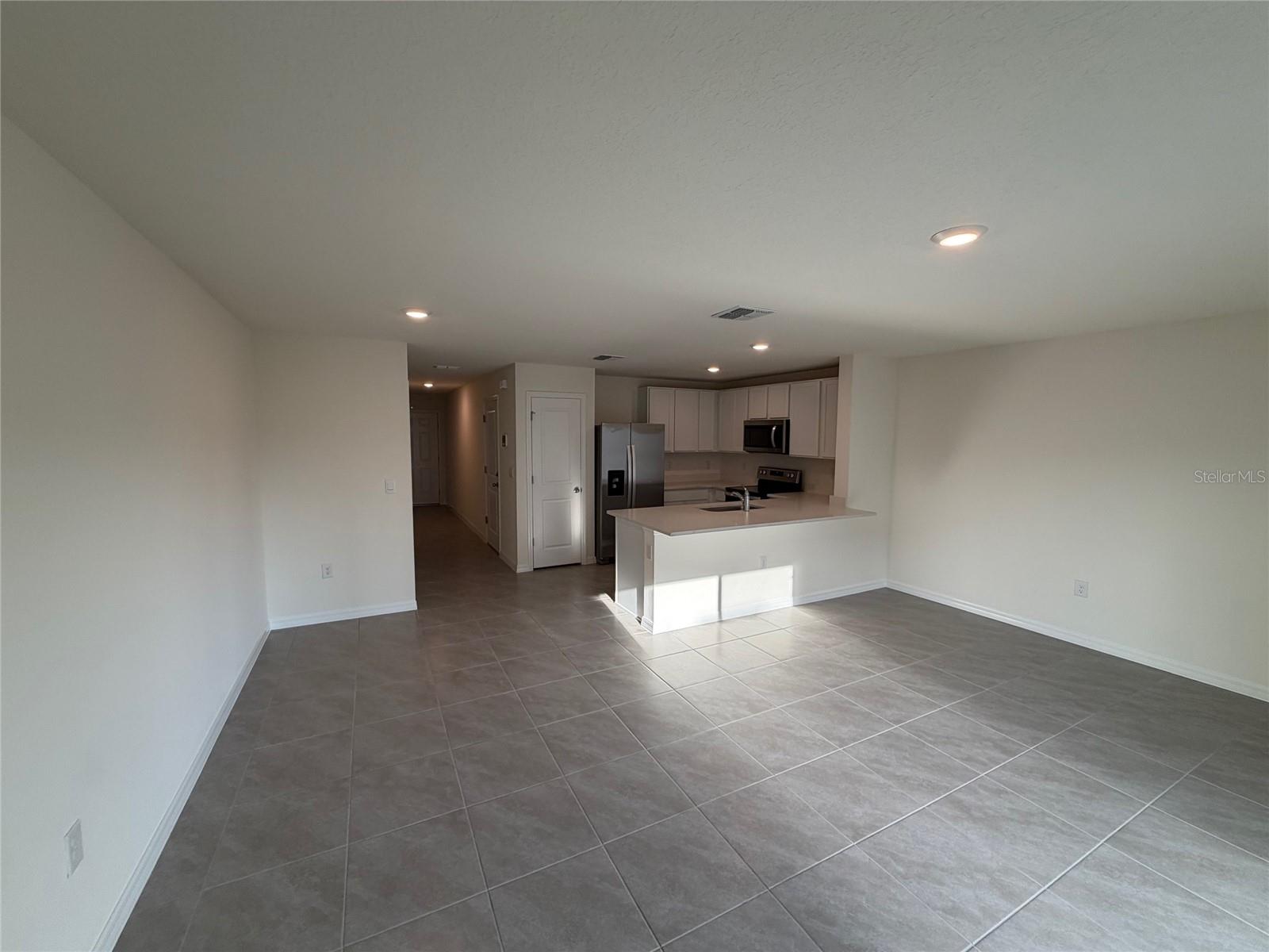 Image 10 of 31 For 6685 81st Loop