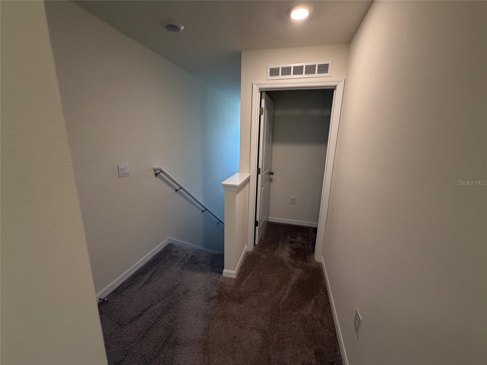 Image 24 of 31 For 6685 81st Loop