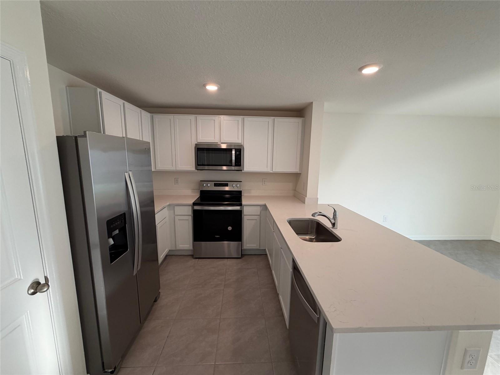 Image 4 of 31 For 6685 81st Loop