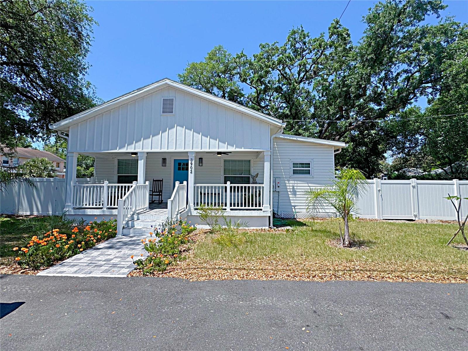 Image 2 of 41 For 3902 Suwanee Avenue