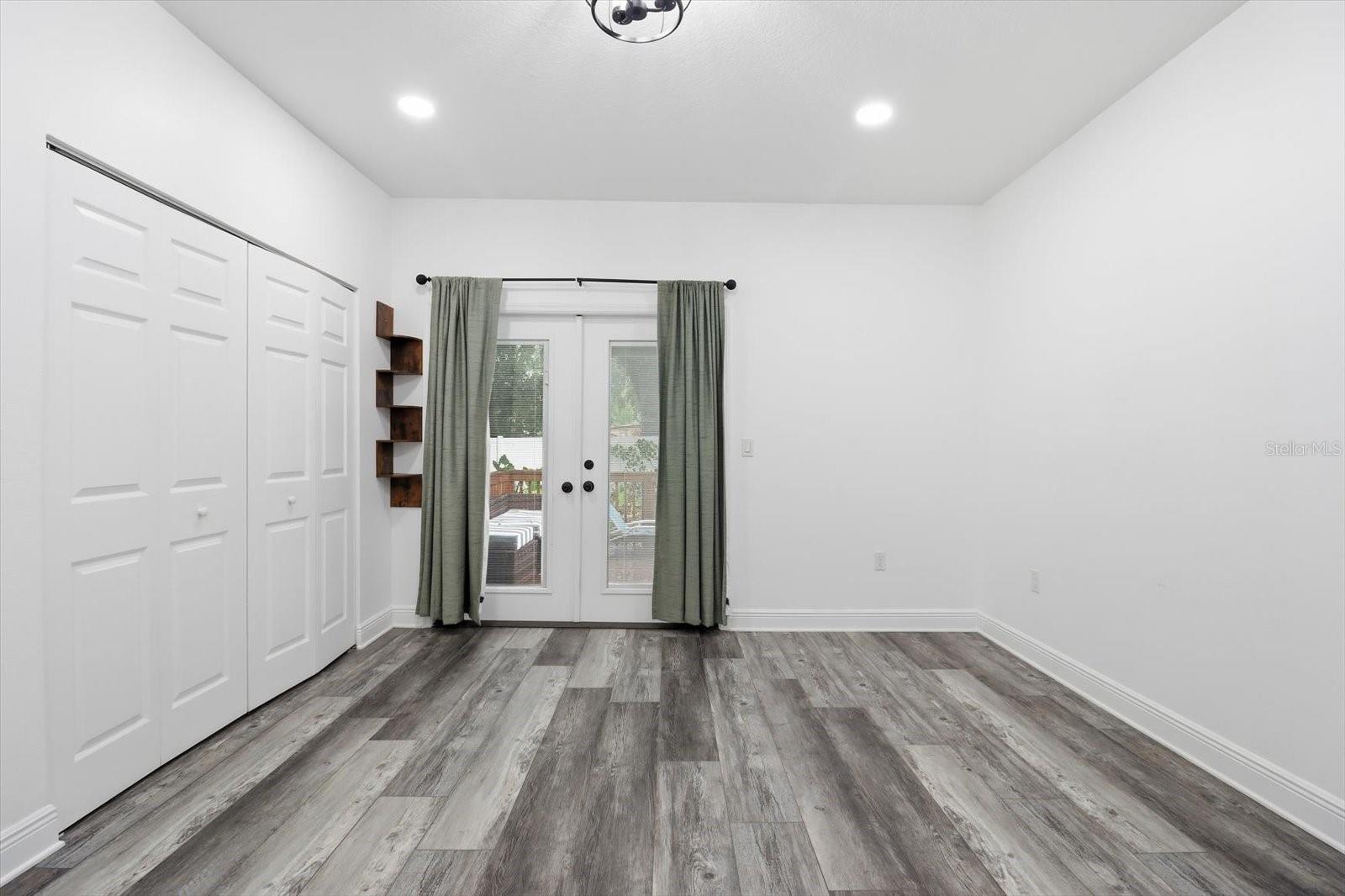 Image 21 of 41 For 3902 Suwanee Avenue