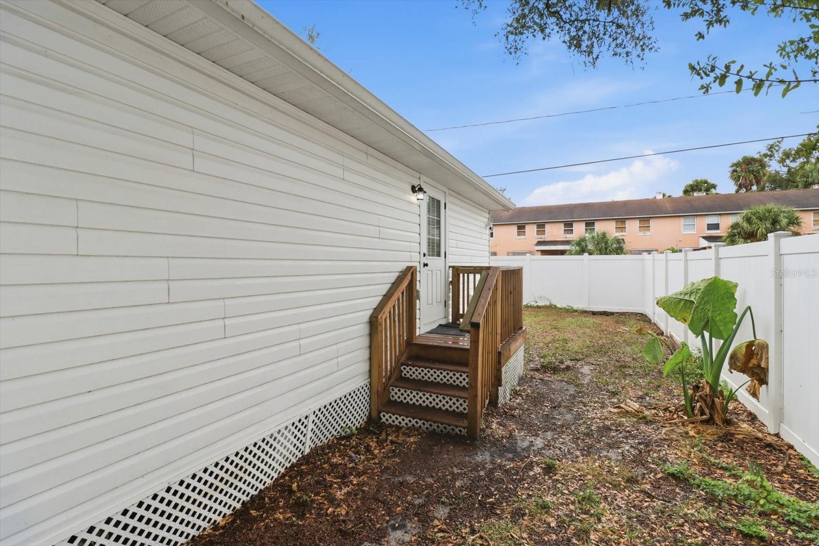 Image 29 of 41 For 3902 Suwanee Avenue