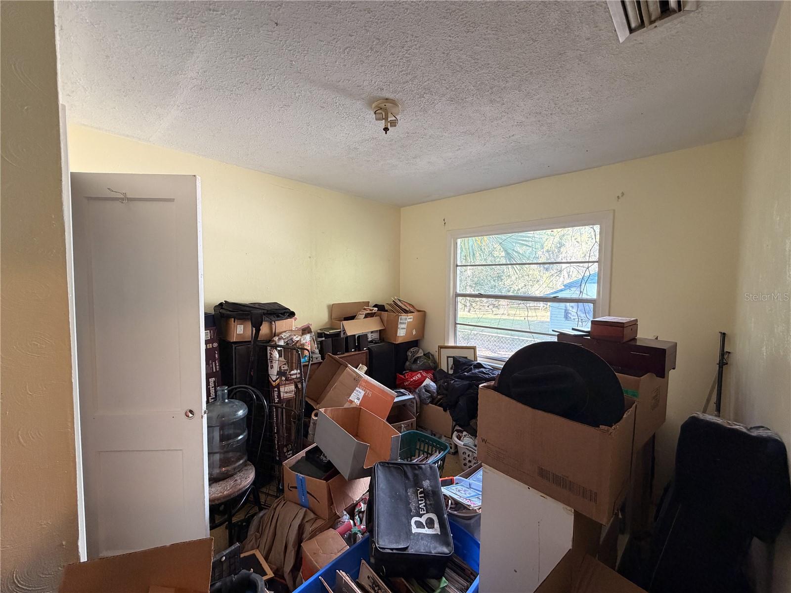 Image 12 of 24 For 1204 Gunston Street