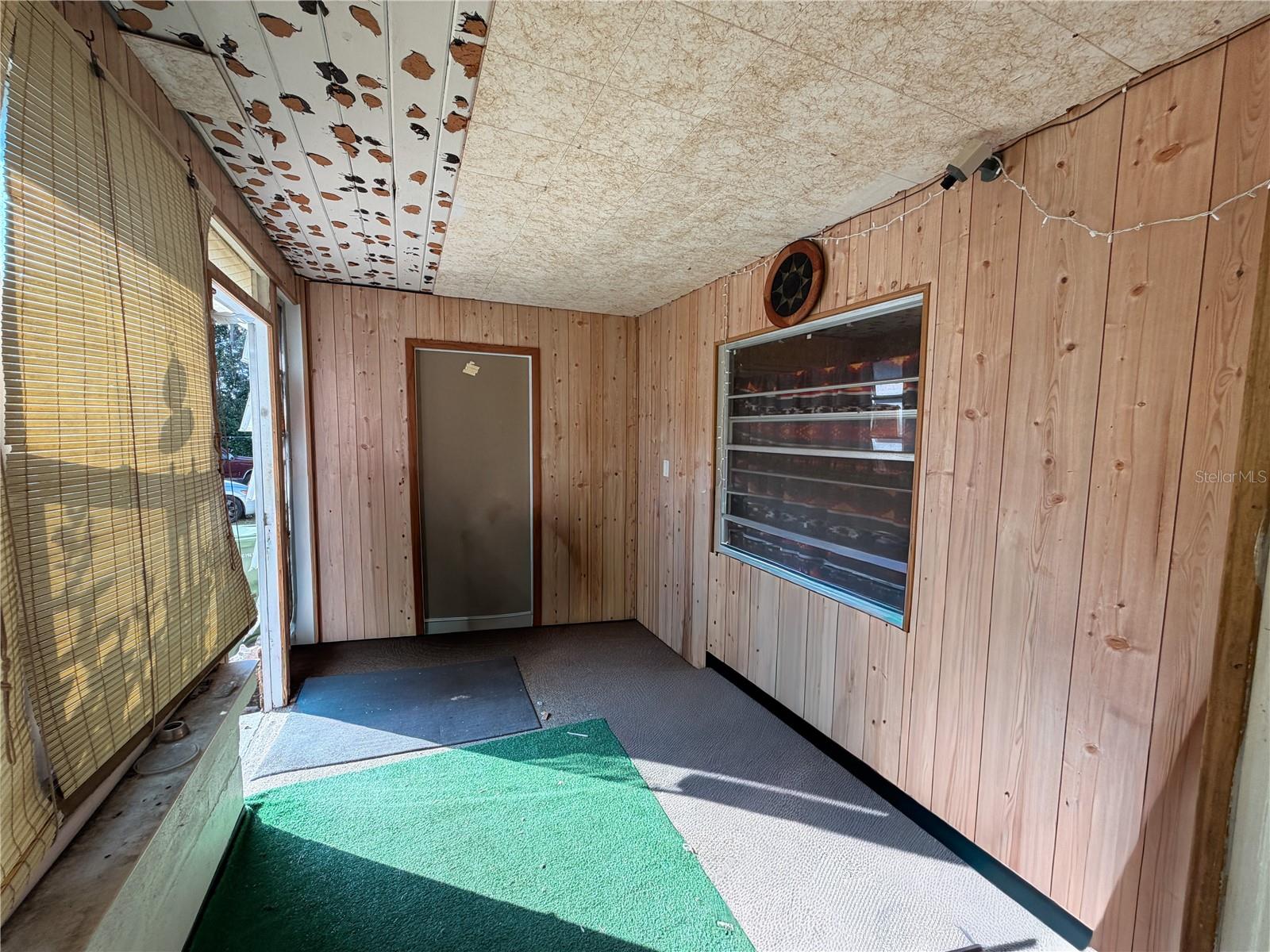 Image 16 of 24 For 1204 Gunston Street