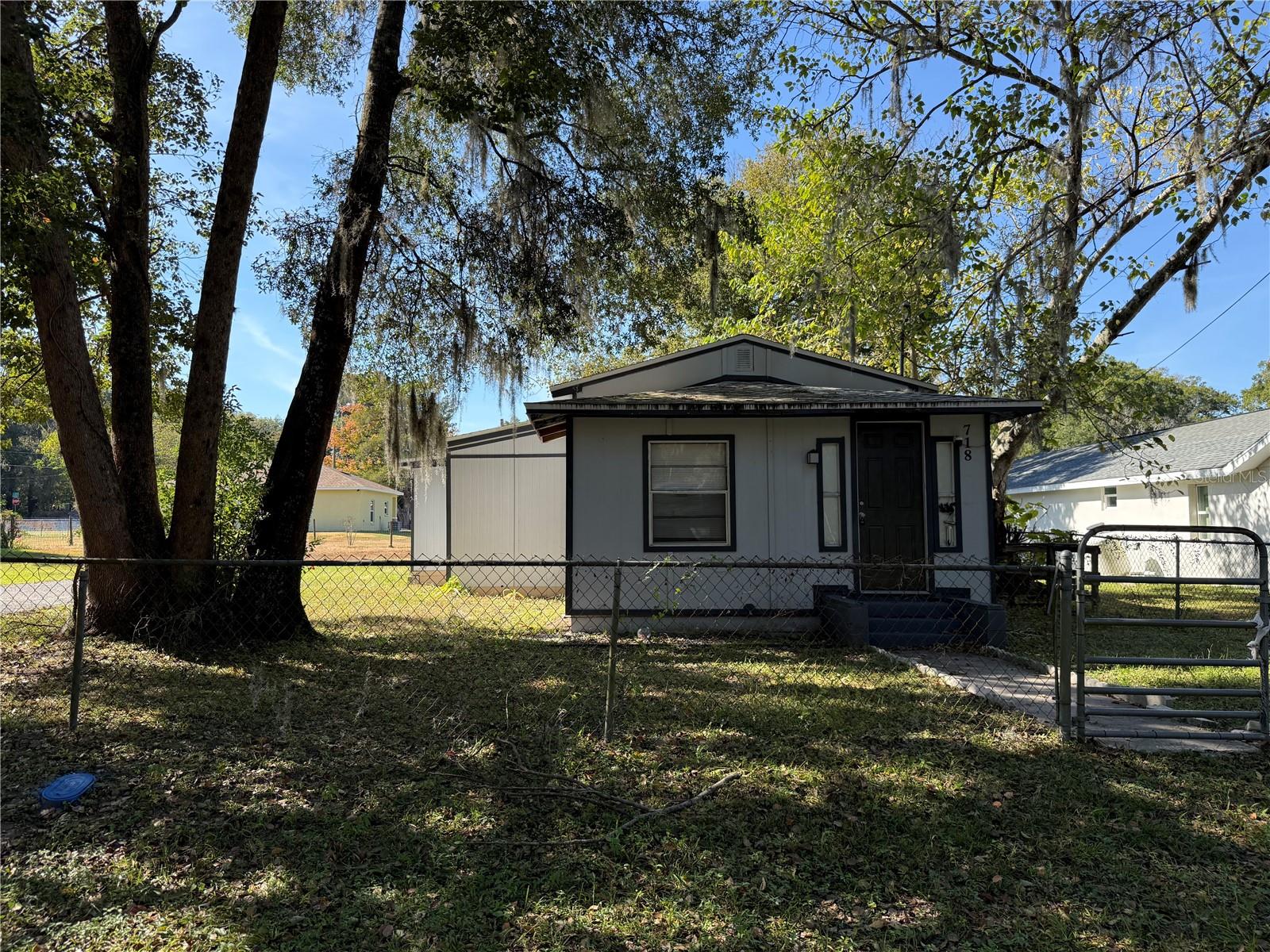 Listing Details for 718 22nd Avenue, OCALA, FL 34475