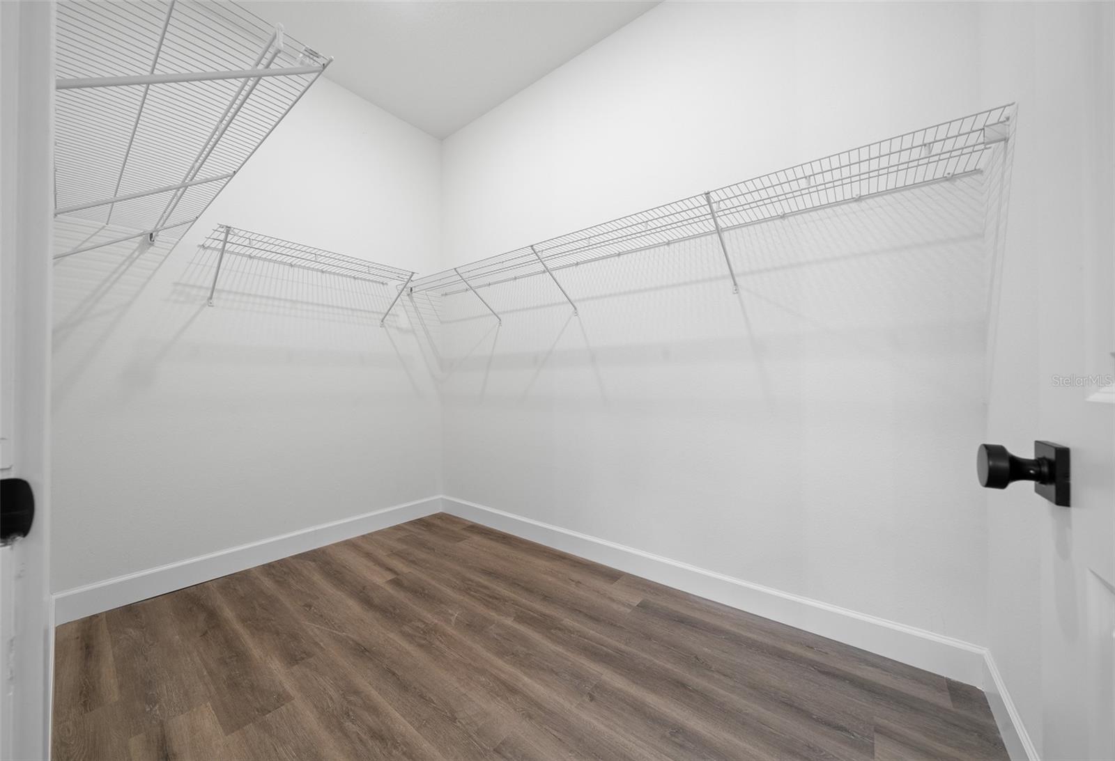 Image 14 of 23 For 7162 Cricket Drive