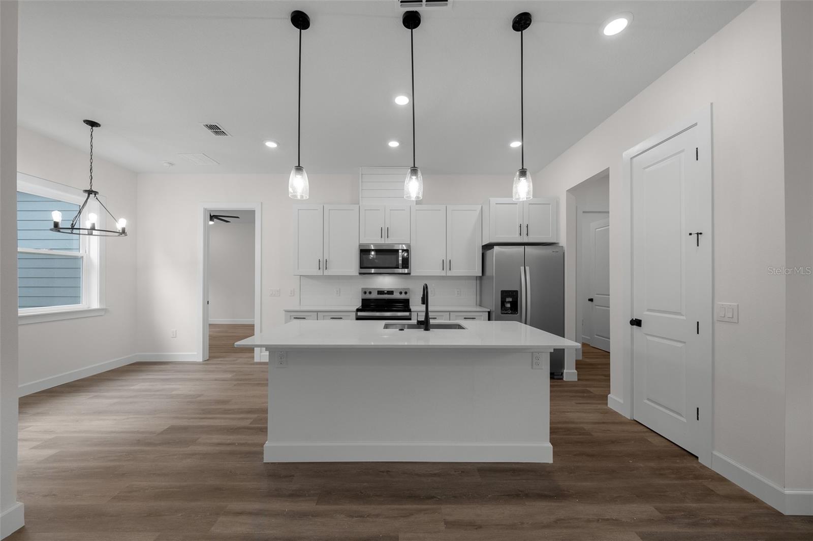 Image 4 of 23 For 7162 Cricket Drive